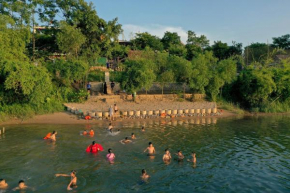 Гостиница Phong Nha Village House  Bố Trạch